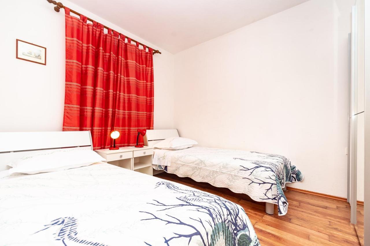 Apartments Peco Корчула Экстерьер фото